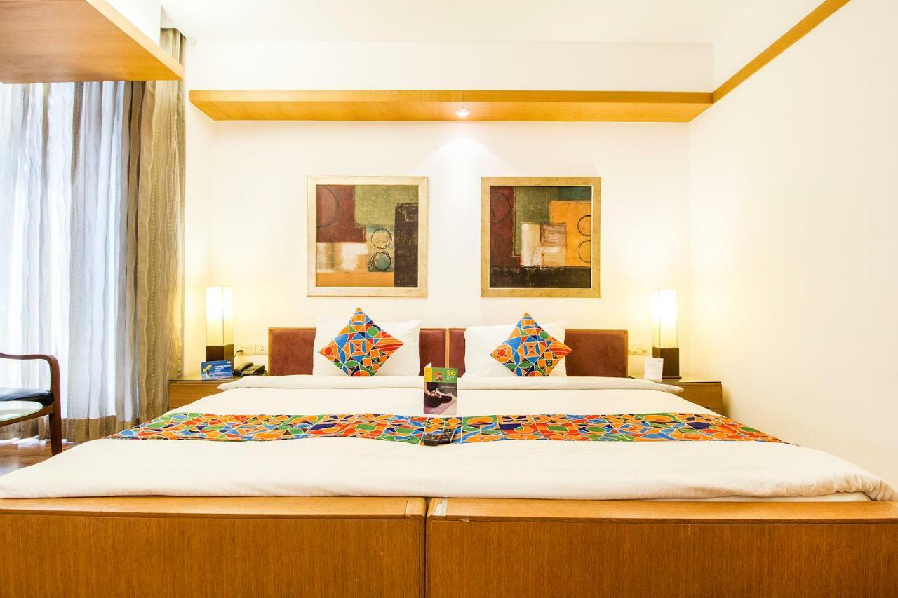 Fabhotel Raj Darbar Gurgaon Exterior foto
