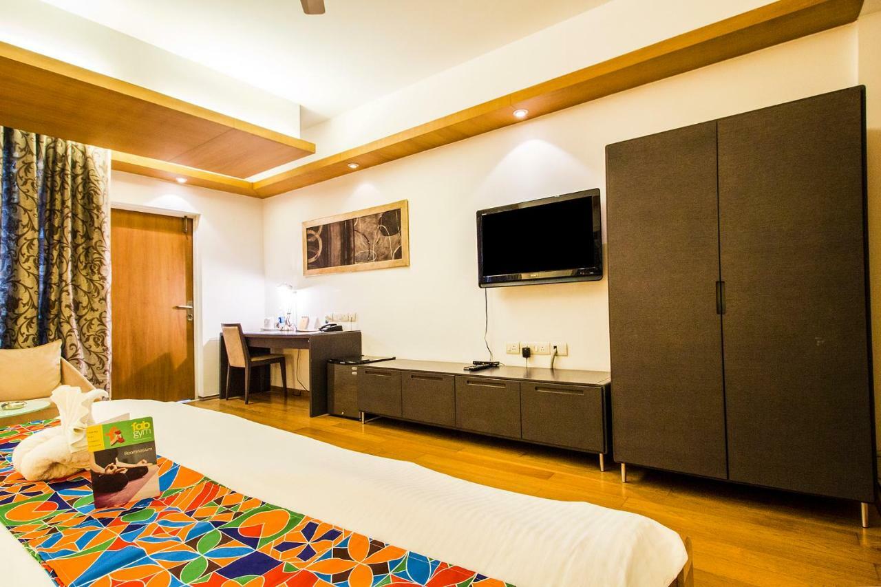 Fabhotel Raj Darbar Gurgaon Exterior foto