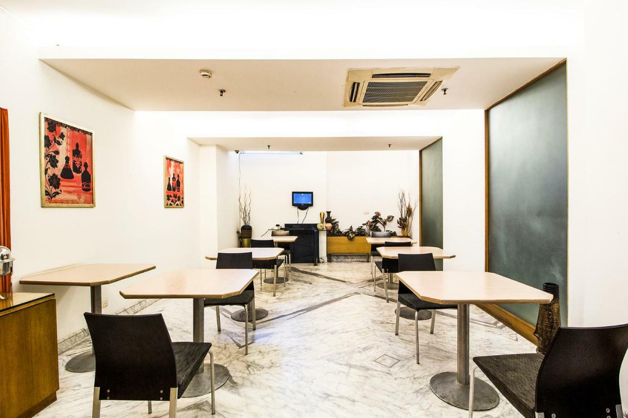 Fabhotel Raj Darbar Gurgaon Exterior foto